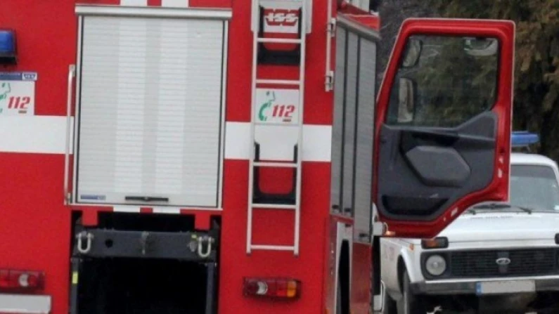 Огнеборци се бориха с 3 пожара в областта вчера