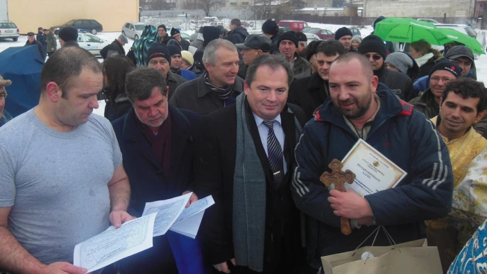 Награда от областния управител за победителя в ритуала за Богоявление в Силистра