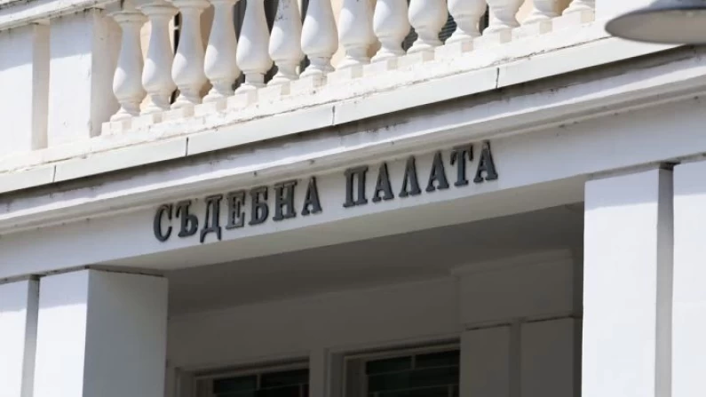 Оставиха в ареста обвинен в незаконно притежание на оръжия и боеприпаси