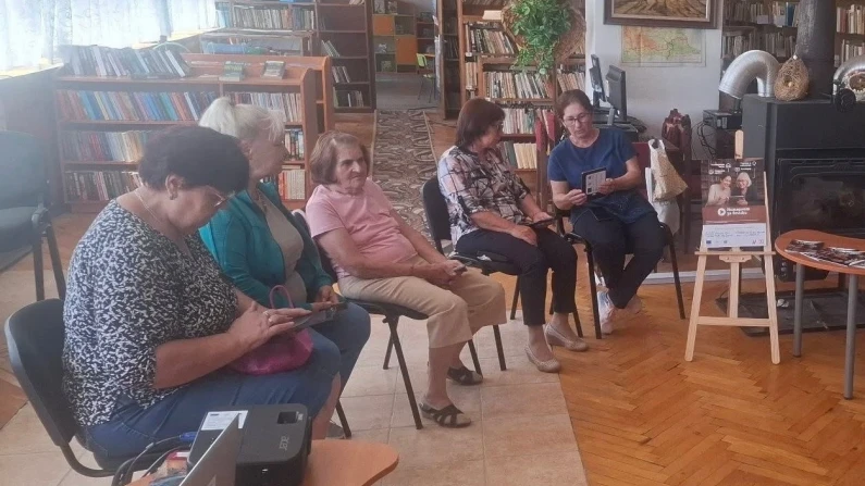 Интернет умения и за по-възрастните в Нова Черна