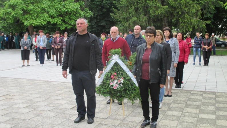Ден на Ботев и в село Проф. Иширково