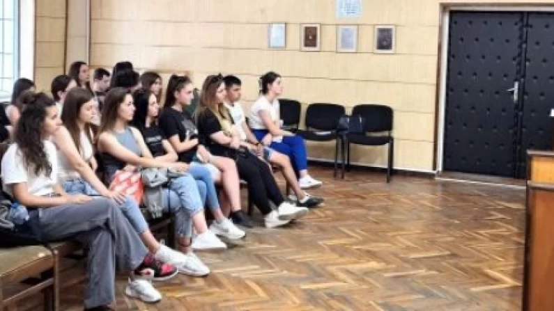 Районен съд-Тутракан закри съдебната образователна година с присъствие на ученици в реално съдебно заседание