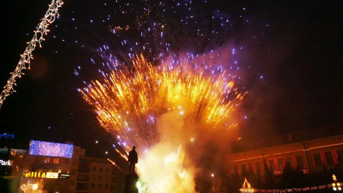 СИЛИСТРА ПРАЗНИЧНО ПОСРЕЩА НОВАТА 2016 ГОДИНА