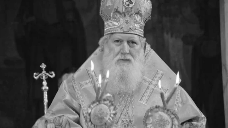 Вчера си замина патриарх Неофит