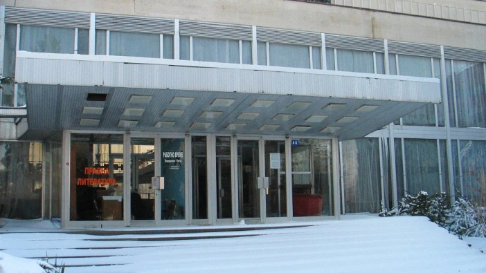 Драматичната трупа аут от театъра в Силистра