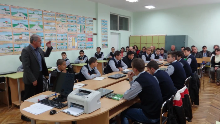 Открит урок в ПГМТ "Владимир Комаров"