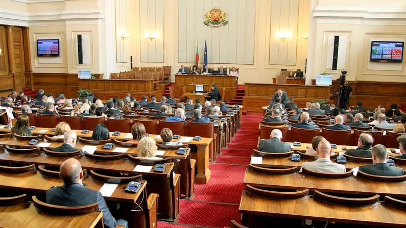 Удължават извънредното положение до 13 май?