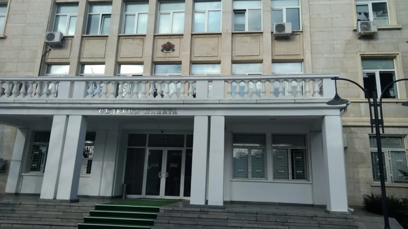 Съдът измени мярката за неотклонение на обвиняем за разпространяване на наркотични вещества