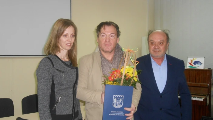 Йордан Пеев е тазгодишния победител в поетичния конкурс "Любовта е пиянство или пиянство от любов"