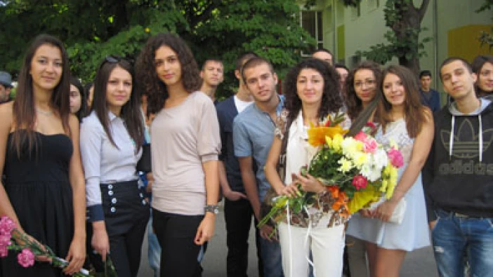 Природоматематическата гимназия в Силистра, открива учебната година в обновена сграда