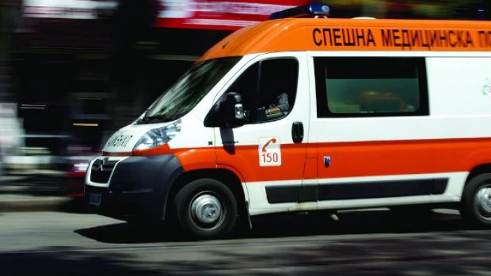 Момченце се роди в линейка на път за Силистра