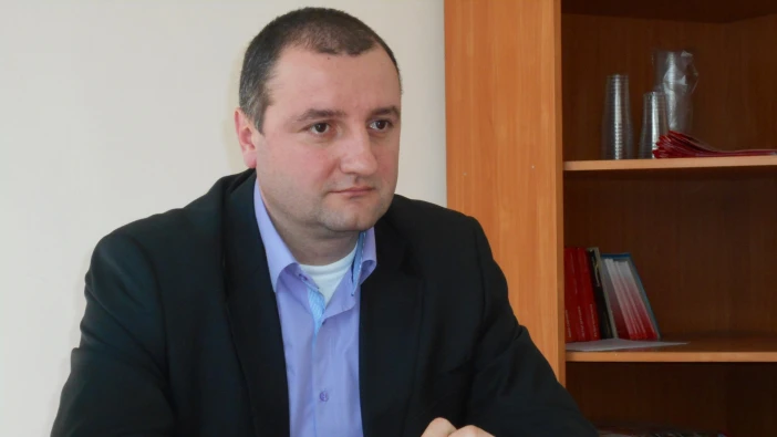 Общински съветник от БСП учреди стипендия за двама ученика