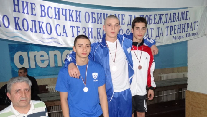 ВЕЛИКОЛЕПНО ПРЕДСТАВЯНЕ НА ПЛУВЦИТЕ ОТ ОСУ "ДРЪСТЪР" - СИЛИСТРА ГЕОРГИ ГЕОРГИЕВ И БОГОМИЛ ЯКОВЧЕВ