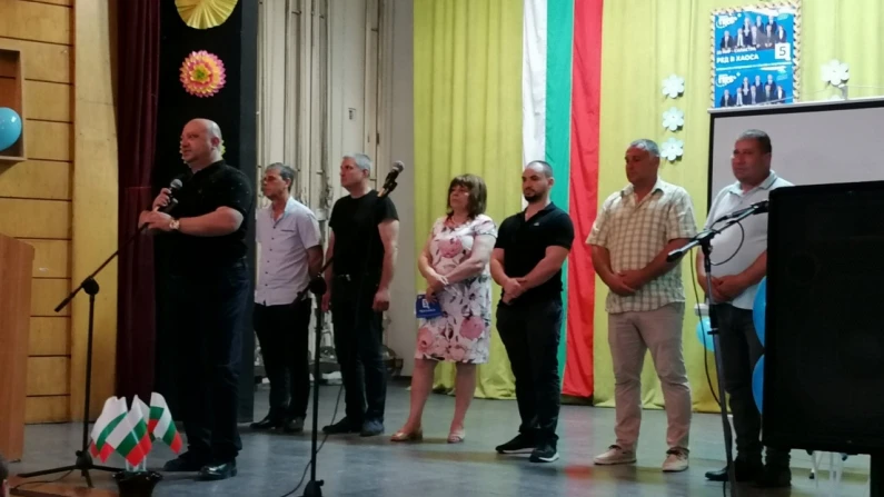 Кандидати от листата на ГЕРБ-СДС за област Силистра се срещнаха с жителите на Професор Иширково
