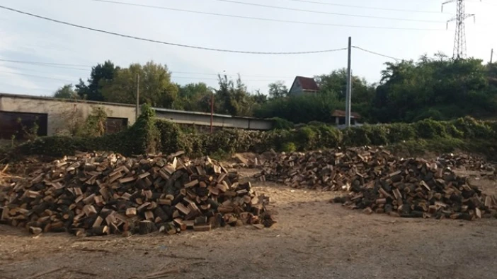 Силистренци чакат по месец, за да им доставят дърва за огрев