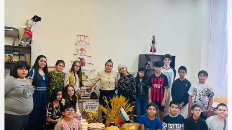 В Алфатар ученици "произведоха" хляб и вкусотии за трапезата