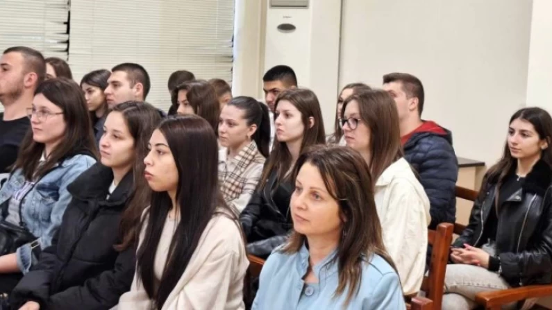 Десетокласници взеха участие в Образователната програма на Окръжен съд-Силистра