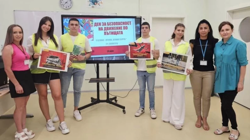 Информационна кампания под мотото „На пътя животът е с предимство“ в ПГСУАУ „Атанас Буров“ – Силистра