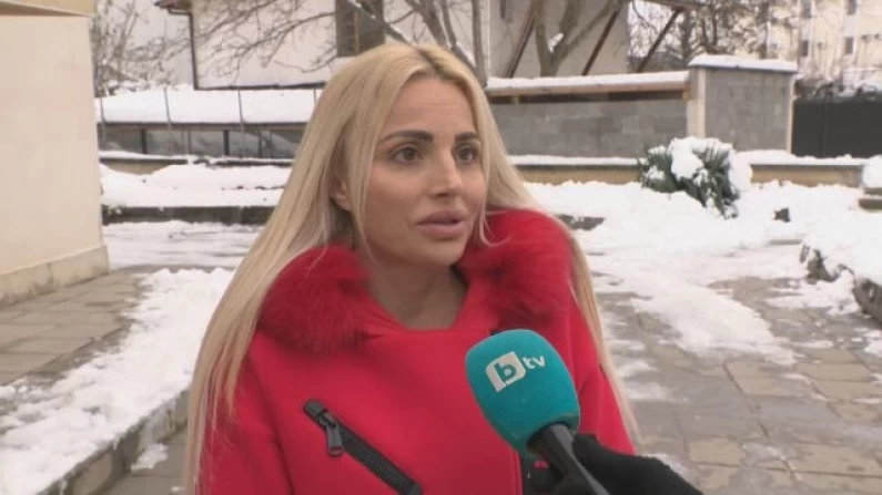"След сватба идва брадва": Откраднаха луксозния автомобил на фолк певицата Юнона