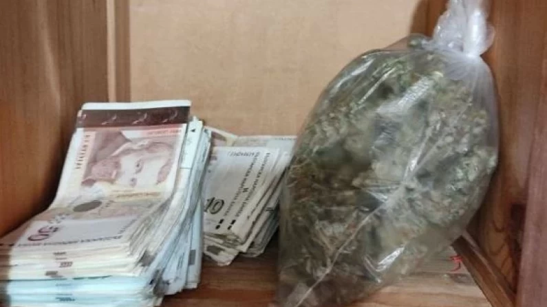 Мъж и жена преспаха в ареста, заловиха ги с огромно количество наркотици в центъра на Силистра