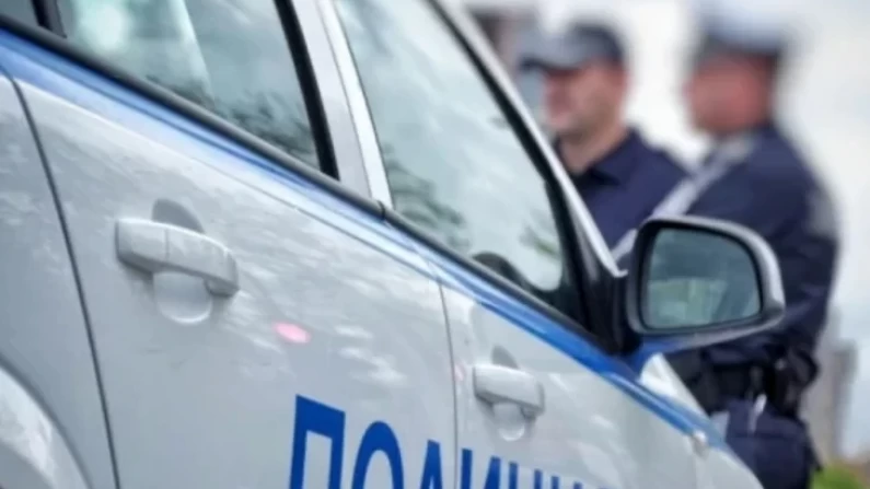 32 годишен преспа в ареста денонощие, притежавал тежки наркотици