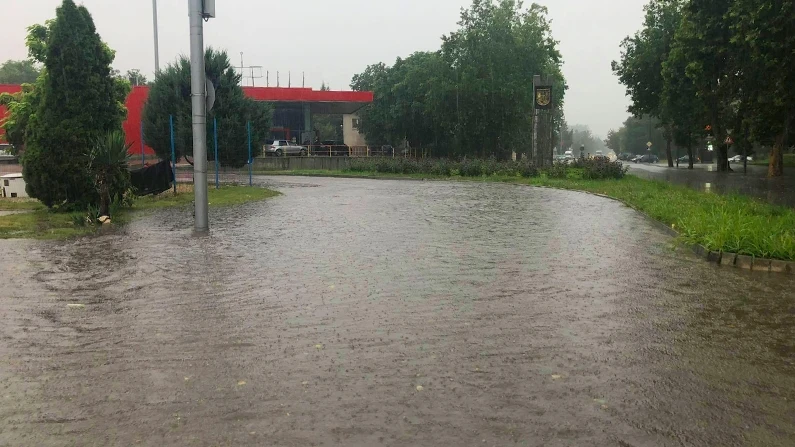 Порой се излива над Силистра, основни пътни артерии са под вода