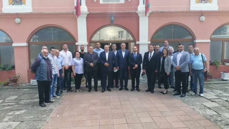 С тържествен водосвет коалиция ГЕРБ-СДС откри предизборната кампания в Силистра