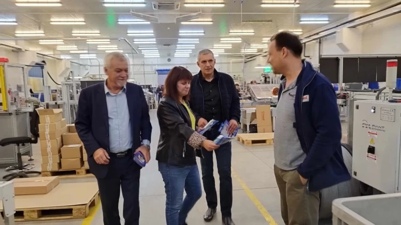 Ивелин Статев и кандидатите за общински съветници от ПП ГЕРБ разговаряха със служители на "Тукаи България" ЕООД